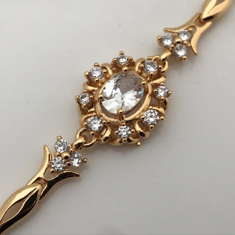 Valentines Bracelet Gold Tone Metal Crystal Accent - Picture 6 of 8
